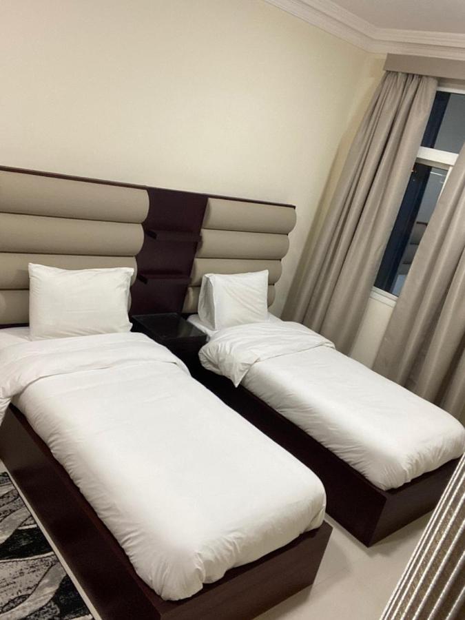 Apartmán Red 10 - Razat Alard 2 Salála Exteriér fotografie